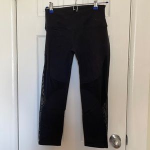 Alo Yoga Coast capri black M